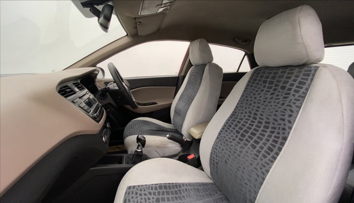 2015 Hyundai Elite i20 ASTA 1.4 CRDI, Diesel, Manual, 93,121 km, Right Side Front Door Cabin View