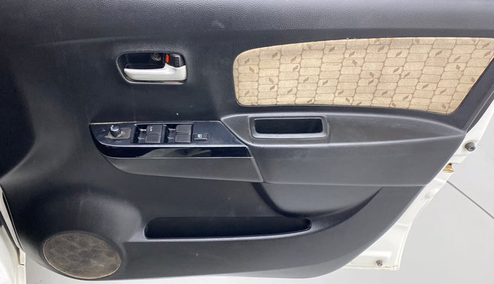 2017 Maruti Wagon R 1.0 VXI, Petrol, Manual, 28,855 km, Driver Side Door Panels Control