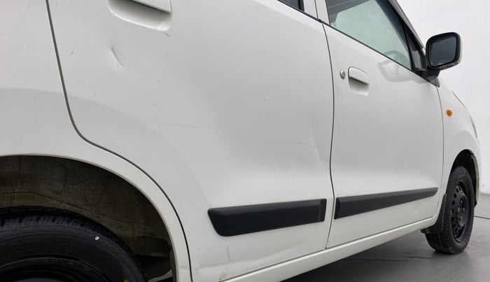 2017 Maruti Wagon R 1.0 VXI, Petrol, Manual, 28,855 km, Right rear door - Slightly dented