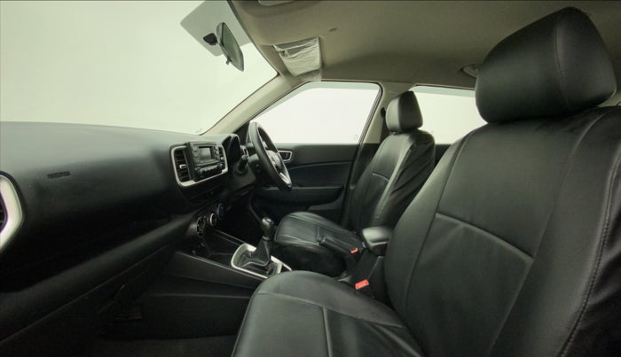 2020 Hyundai VENUE S 1.2, Petrol, Manual, 34,063 km, Right Side Front Door Cabin