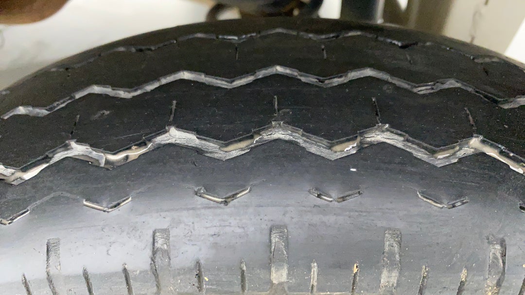 Left Rear Tyre Tread