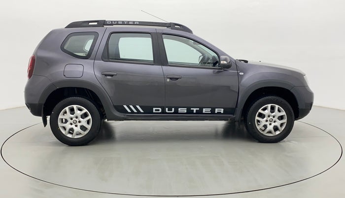 2017 Renault Duster RXL PETROL 104, Petrol, Manual, 33,494 km, Right Side View