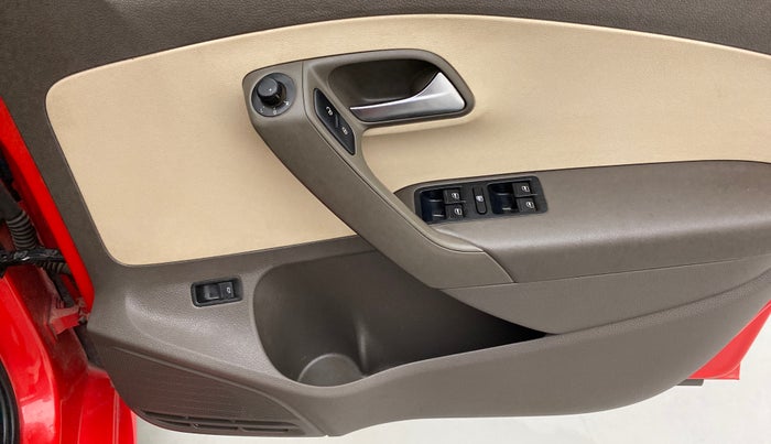 2012 Volkswagen Vento HIGHLINE DIESEL, Diesel, Manual, 68,321 km, Driver Side Door Panels Control