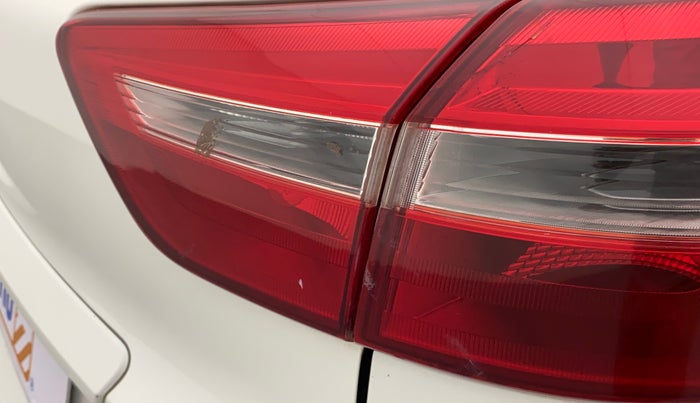 2018 Hyundai Creta E PLUS 1.6 PETROL, Petrol, Manual, 62,518 km, Right tail light - Minor damage