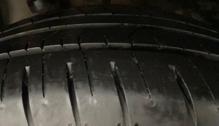 2018 Hyundai Creta E PLUS 1.6 PETROL, Petrol, Manual, 62,518 km, Right Rear Tyre Tread