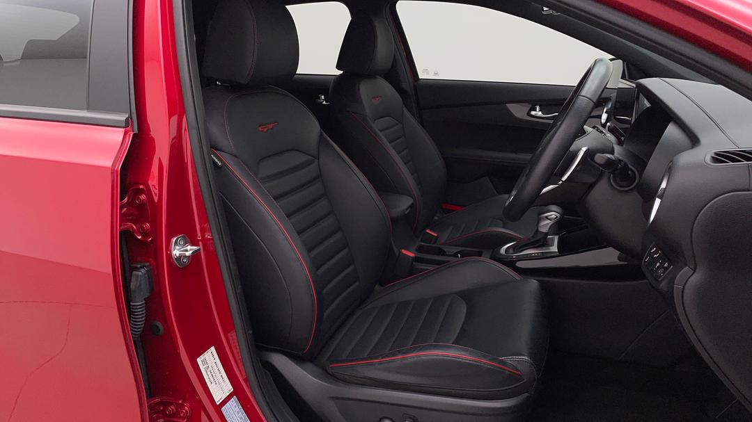 2021 Kia Cerato Gt (no Jbl Premium Sound), Automatic, 40815 km, Right Side Front Door Cabin View