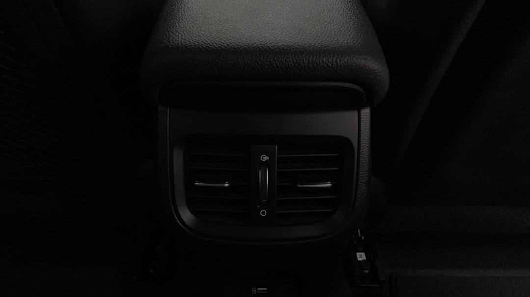 2021 Kia Cerato Gt (no Jbl Premium Sound), Automatic, 40815 km, Rear A/C Vent