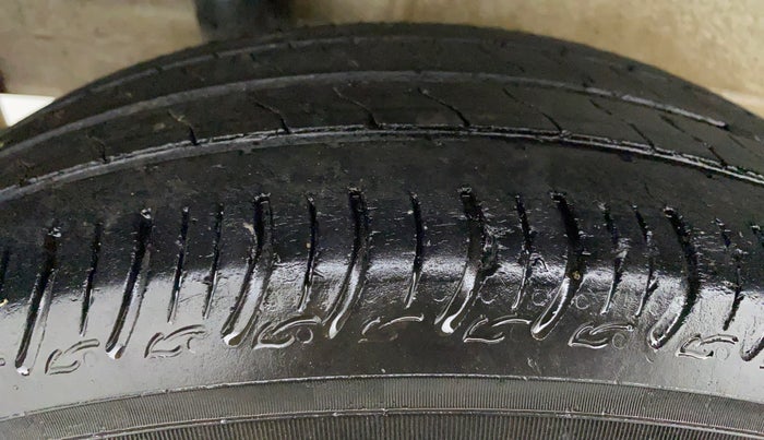 2020 Maruti S PRESSO VXI CNG, CNG, Manual, 53,587 km, Left Front Tyre Tread