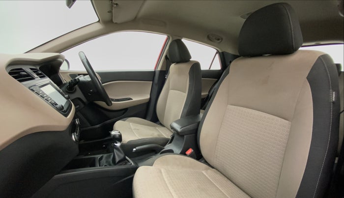 2017 Hyundai Elite i20 ASTA 1.2 (O), Petrol, Manual, 66,141 km, Right Side Front Door Cabin