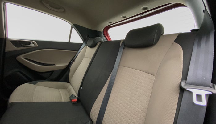 2017 Hyundai Elite i20 ASTA 1.2 (O), Petrol, Manual, 66,141 km, Right Side Rear Door Cabin