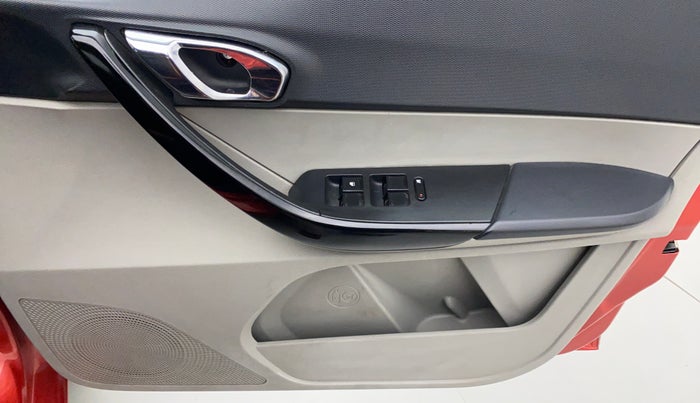 2018 Tata Tiago XZA 1.2 REVOTRON, Petrol, Automatic, 26,135 km, Driver Side Door Panels Control