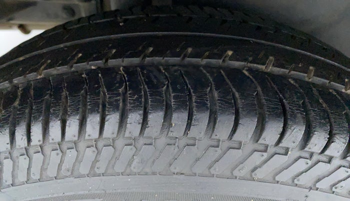 2014 Maruti Swift Dzire VXI 1.2 BS IV, Petrol, Manual, 35,765 km, Right Rear Tyre Tread