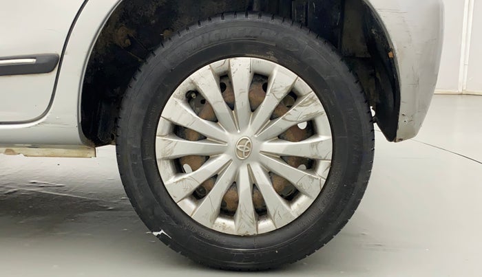 2013 Toyota Etios Liva GD, Diesel, Manual, 1,06,211 km, Left Rear Wheel