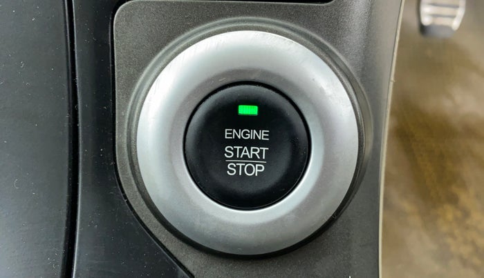 2015 Mahindra XUV500 W10, Diesel, Manual, 45,883 km, Keyless Start/ Stop Button
