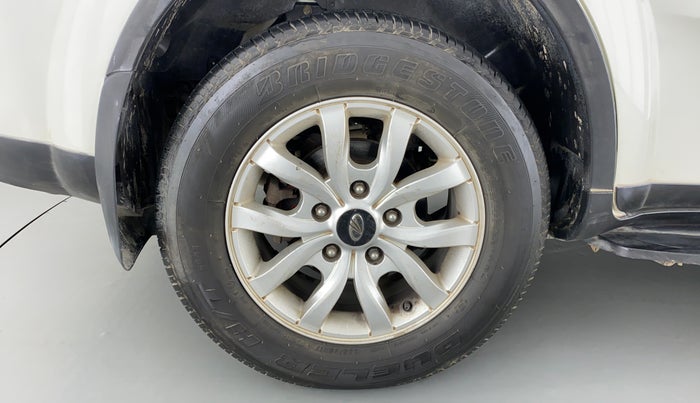 2015 Mahindra XUV500 W10, Diesel, Manual, 45,883 km, Right Rear Wheel