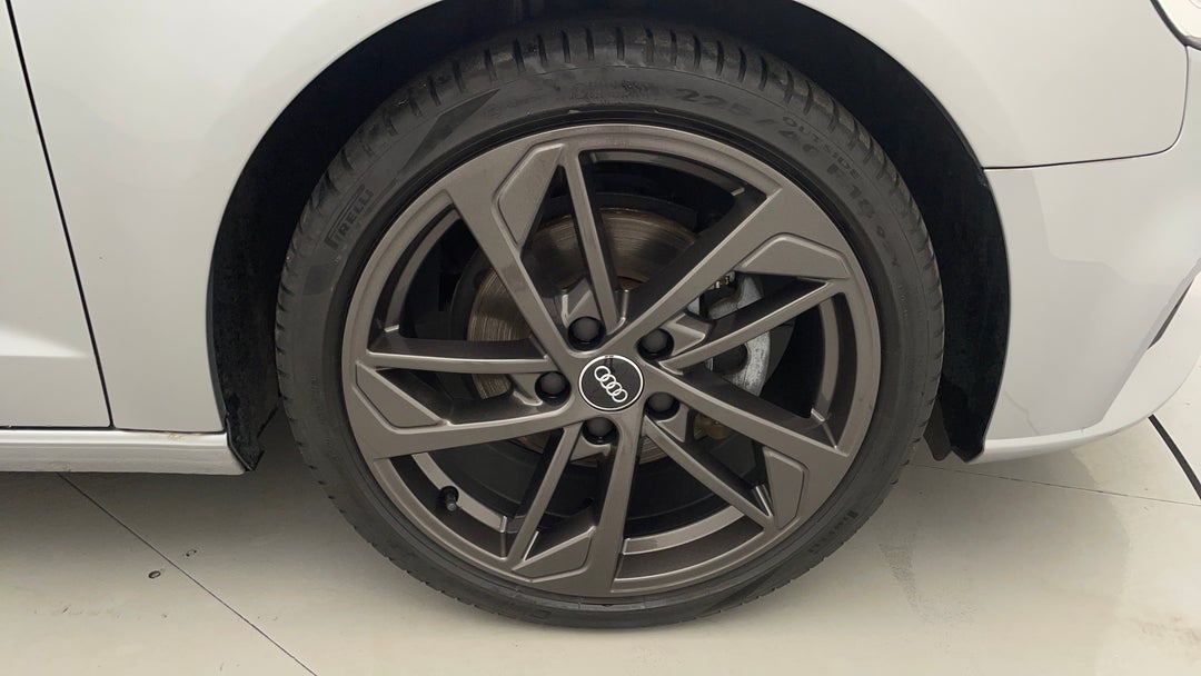 2019 Audi A3 35 Tfsi  (1.4 Tfsi Cod), Automatic, 84670 km, Right Front Wheel