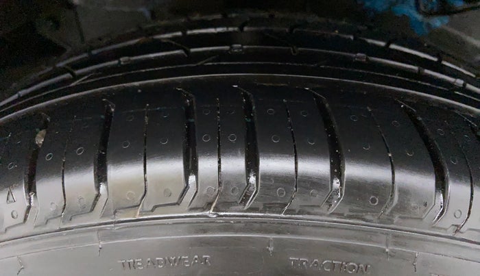2017 Tata NEXON XZ+ 1.5, Diesel, Manual, 51,940 km, Right Rear Tyre Tread