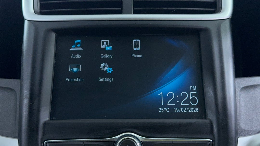 2018 Holden Barina Ls, Automatic, 62250 km, Infotainment System