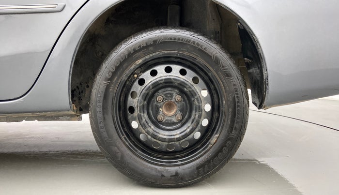 2013 Toyota Etios G, Petrol, Manual, 42,232 km, Left Rear Wheel