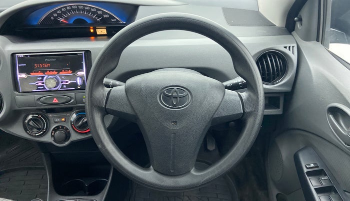 2013 Toyota Etios G, Petrol, Manual, 42,232 km, Steering Wheel Close Up