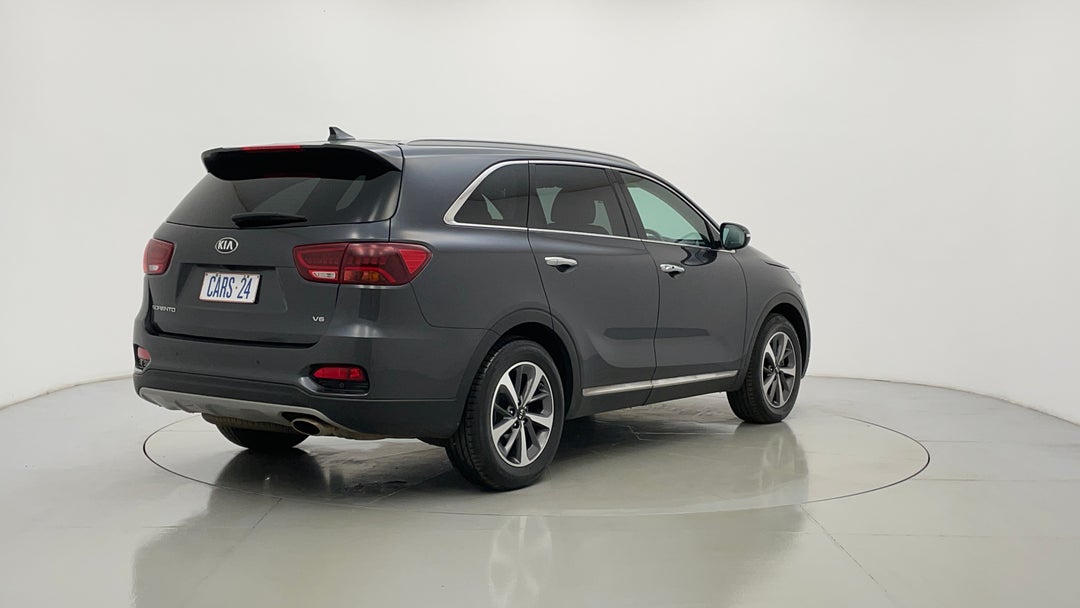 Right Back Diagonal (45- Degree) View