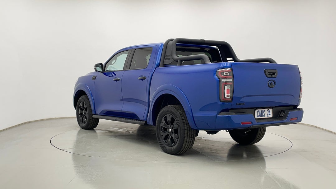 Left Back Diagonal (45- Degree) View