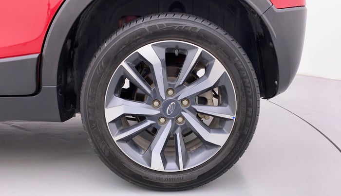 2021 Mahindra XUV300 W8(O), Diesel, Manual, 30,132 km, Left Rear Wheel