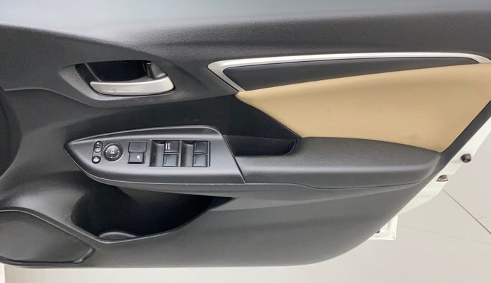 2017 Honda Jazz 1.2L I-VTEC V AT, Petrol, Automatic, 67,757 km, Driver Side Door Panels Control