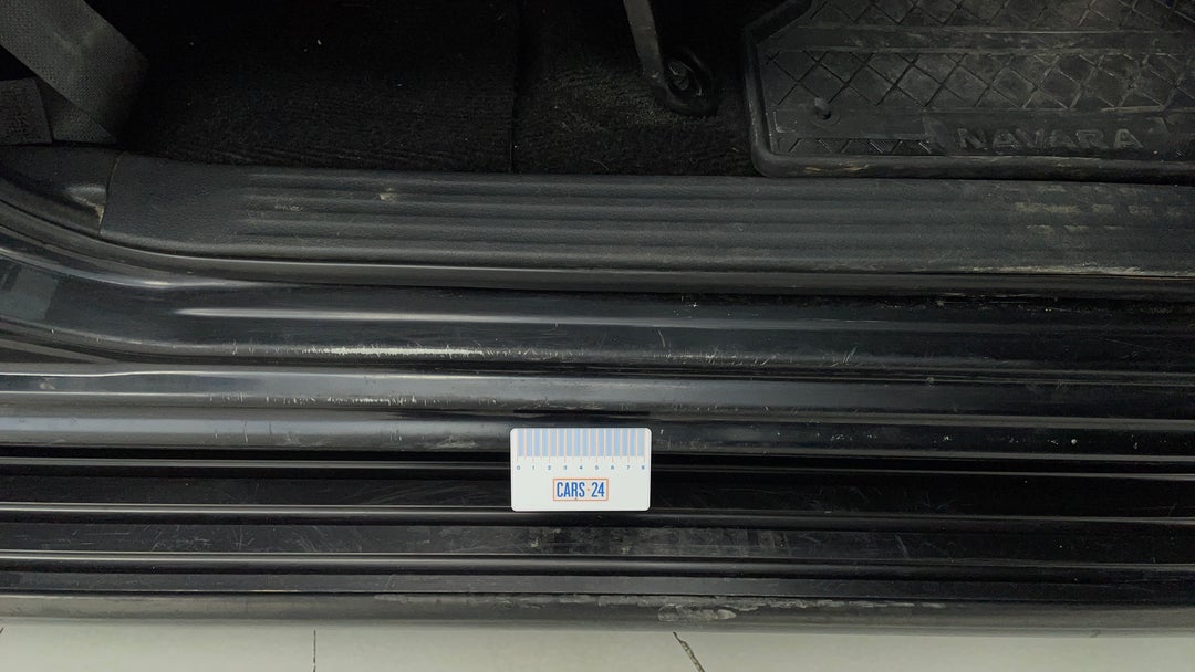 Door Sills Front RHS Scratch