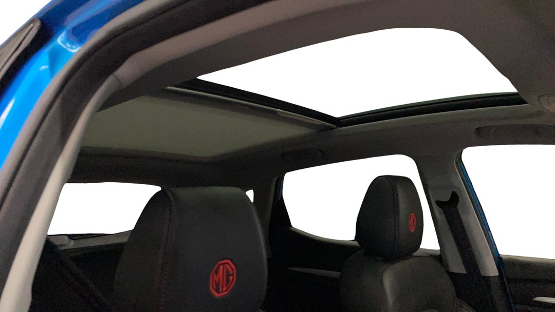 Interior Sunroof/Moonroof