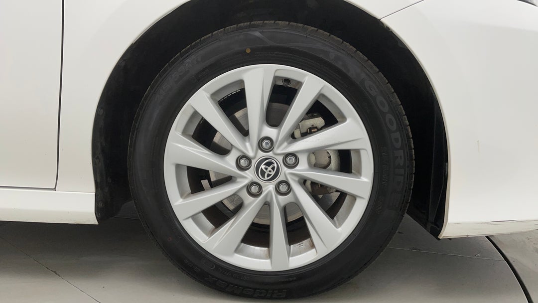 2023 Toyota Camry Ascent Hybrid, Automatic, 54554 km, Right Front Wheel