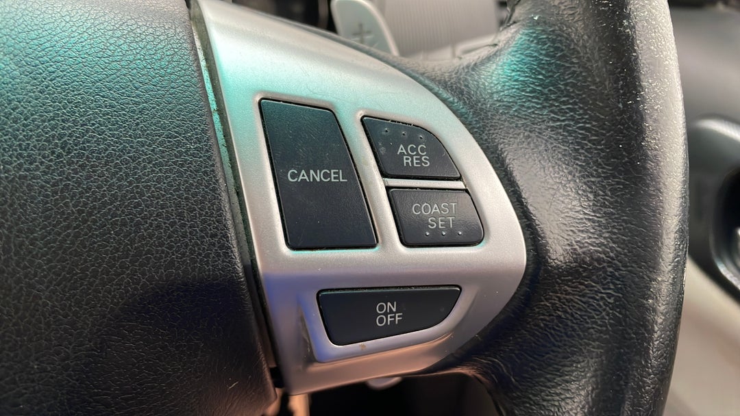 2015 Mitsubishi Challenger (4x4), Automatic, 102952 km, Cruise Control