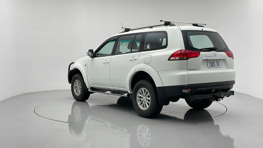 2015 Mitsubishi Challenger (4x4), Automatic, 102952 km, Left Back Diagonal (45- Degree) View