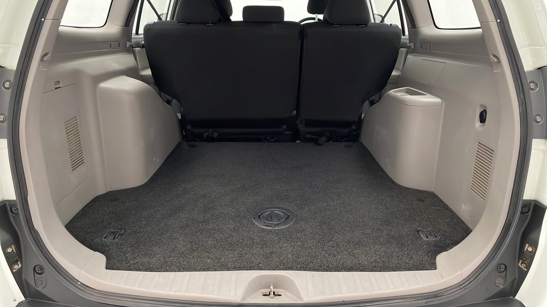 2015 Mitsubishi Challenger (4x4), Automatic, 102952 km, Boot Inside View