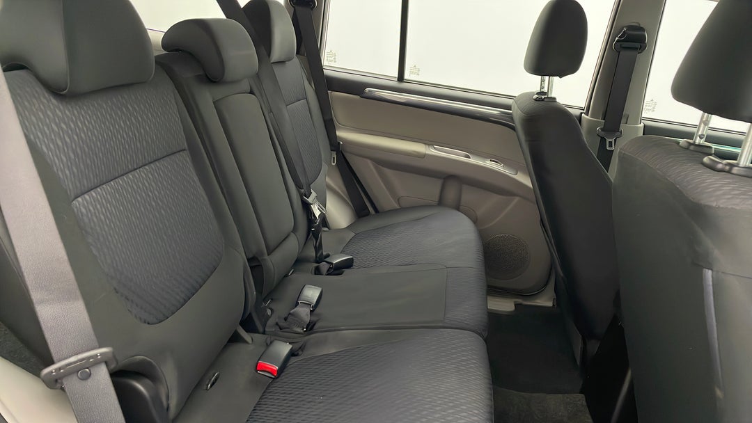 2015 Mitsubishi Challenger (4x4), Automatic, 102952 km, Right Side Rear Door Cabin View