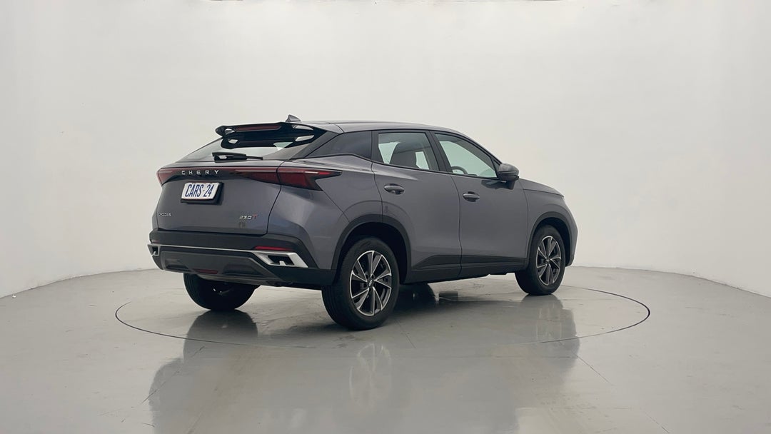 Right Back Diagonal (45- Degree) View