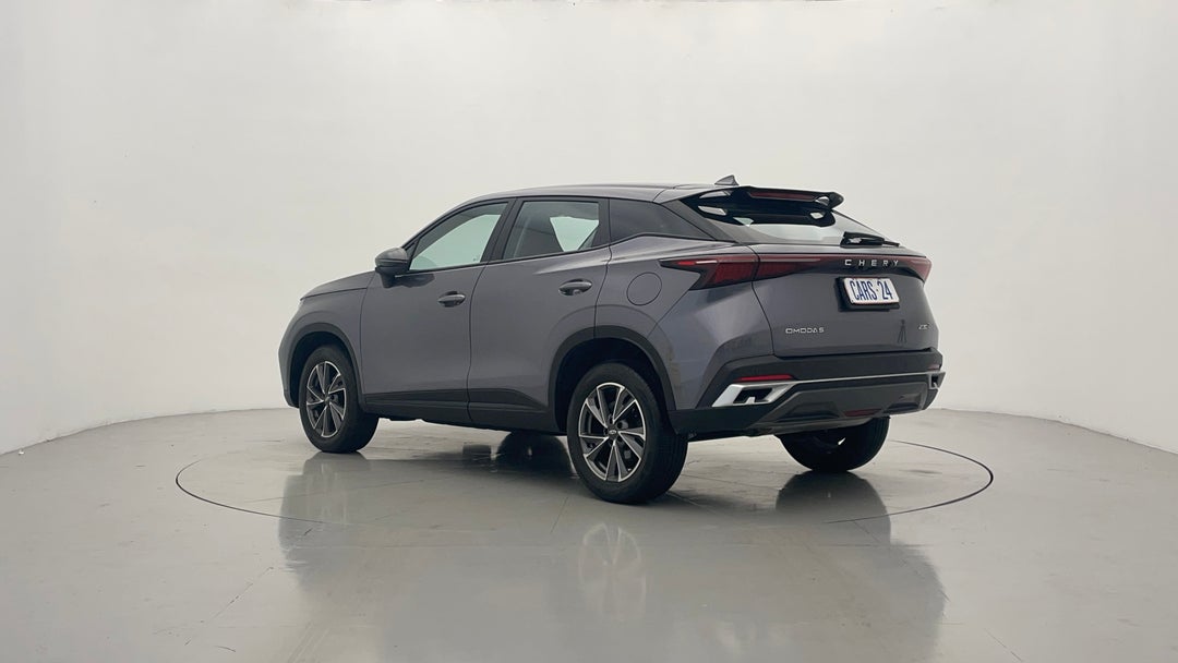 Left Back Diagonal (45- Degree) View