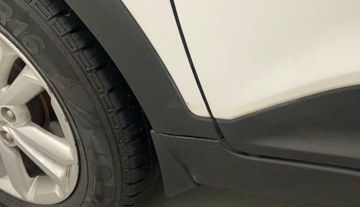 2016 Hyundai Creta SX PLUS AT 1.6 DIESEL, Diesel, Automatic, 77,740 km, Left fender - Minor scratches
