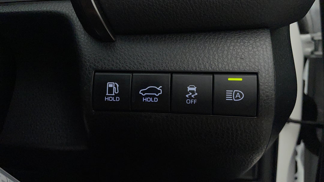 2022 Toyota Camry Ascent, Automatic, 91144 km, Utility Switches/Buttons