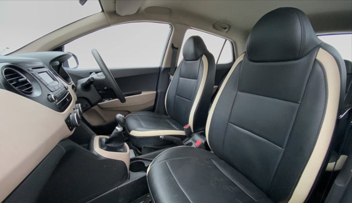 2016 Hyundai Grand i10 SPORTZ 1.2 KAPPA VTVT, Petrol, Manual, 31,031 km, Right Side Front Door Cabin View