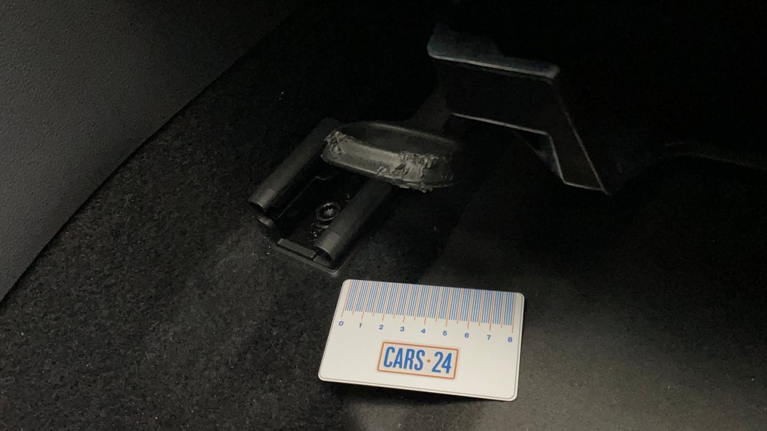 Miscellaneous Interior Scratch