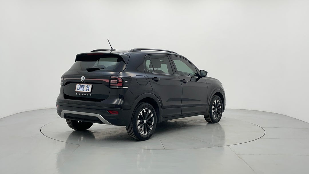 Right Back Diagonal (45- Degree) View