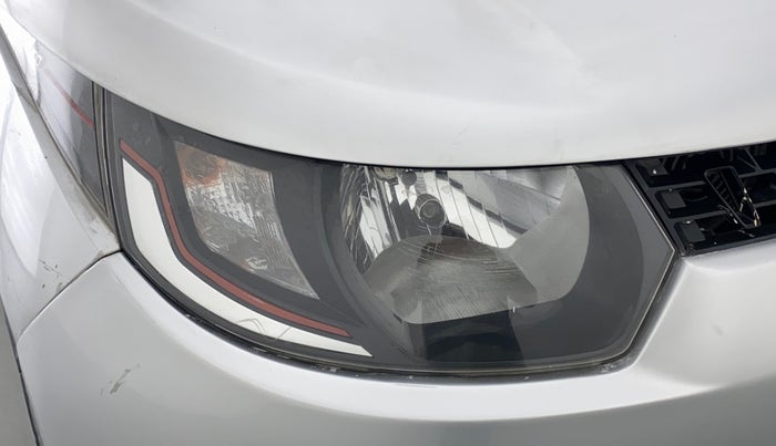 2017 Mahindra Kuv100 K4 6 STR, Petrol, Manual, 36,190 km, Right headlight - Headlight not working