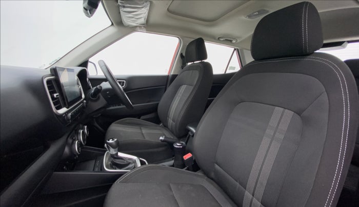 2019 Hyundai VENUE 1.0 TURBO GDI SX+ AT, Petrol, Automatic, 14,667 km, Right Side Front Door Cabin