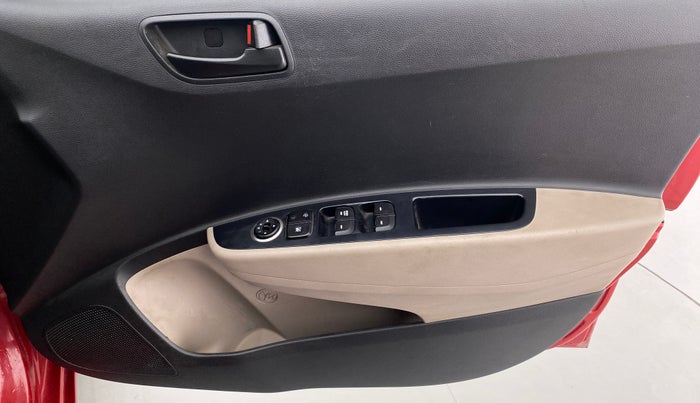 2018 Hyundai Grand i10 MAGNA AT 1.2 KAPPA VTVT, Petrol, Automatic, 34,074 km, Driver Side Door Panels Control