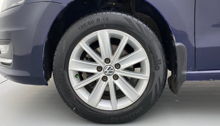 2015 Volkswagen Vento HIGHLINE PETROL, Petrol, Manual, 60,003 km, Left Front Wheel