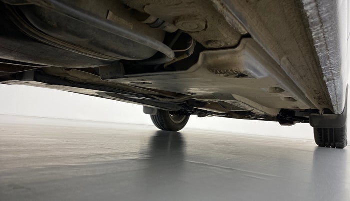 2015 Volkswagen Vento HIGHLINE PETROL, Petrol, Manual, 60,003 km, Right Side Underbody
