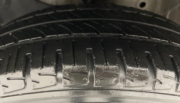 2018 Honda Jazz 1.2 S MT, Petrol, Manual, 29,701 km, Left Front Tyre Tread