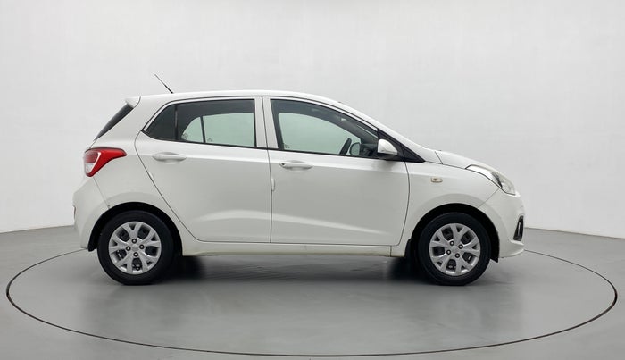 2015 Hyundai Grand i10 MAGNA 1.2 KAPPA VTVT, CNG, Manual, 75,716 km, Right Side View