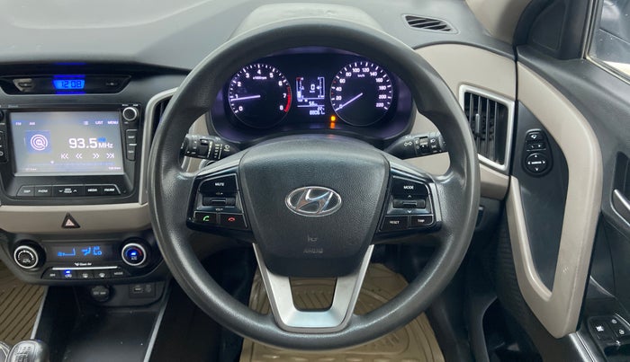 2016 Hyundai Creta SX PLUS 1.6 PETROL, Petrol, Manual, 88,174 km, Steering Wheel Close Up